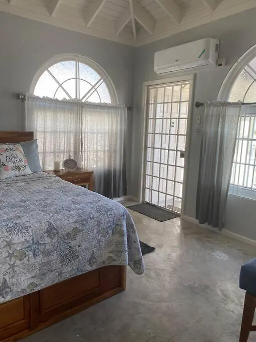 Apartment Coastal Beauty - Beautiful Penthouse Condo In Ocho Rios
