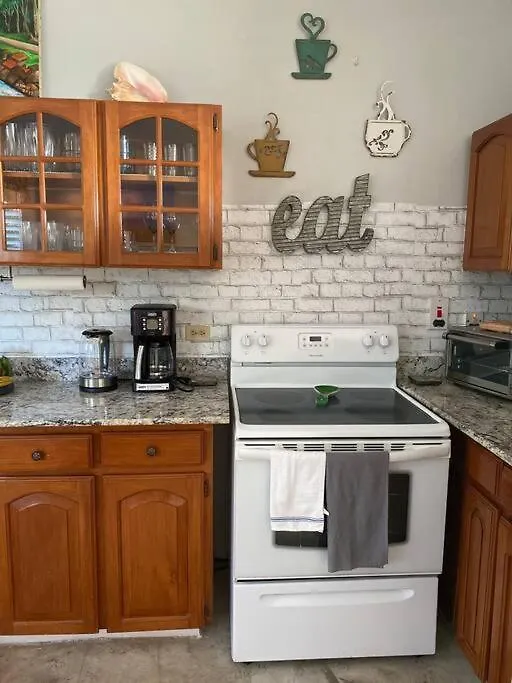 Coastal Beauty - Beautiful Penthouse Condo In Ocho Rios Jamaica