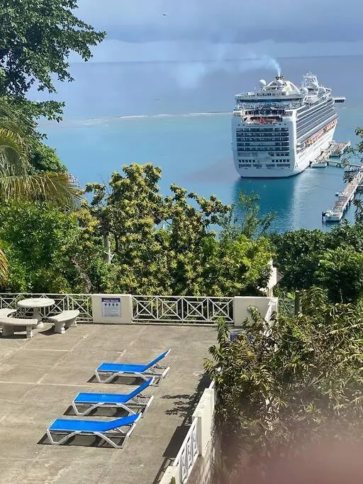 Coastal Beauty - Beautiful Penthouse Condo In Ocho Rios Apartment